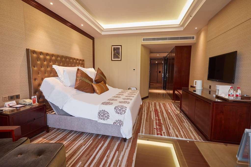 Wyndham Grand Plaza Royale Chenzhou Hotel Стая снимка