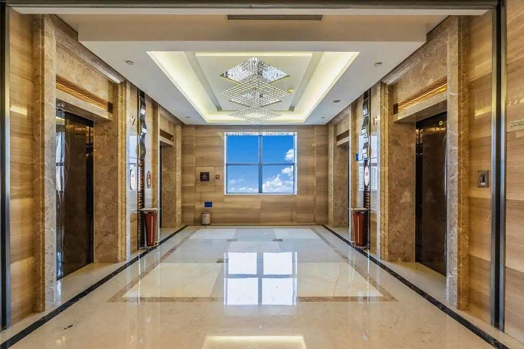 Wyndham Grand Plaza Royale Chenzhou Hotel Съоръжения снимка