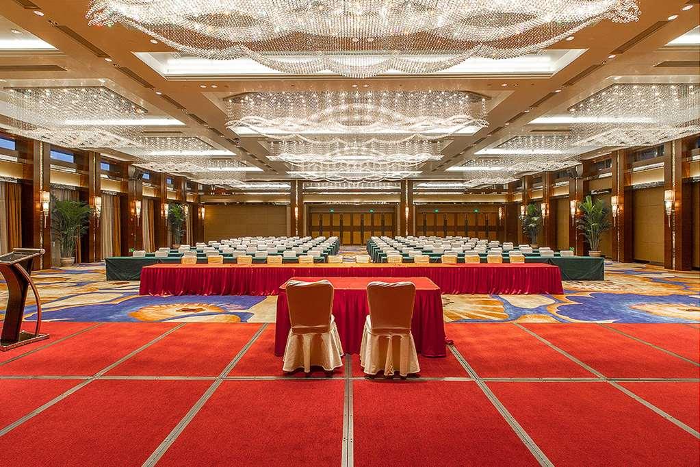 Wyndham Grand Plaza Royale Chenzhou Hotel Съоръжения снимка