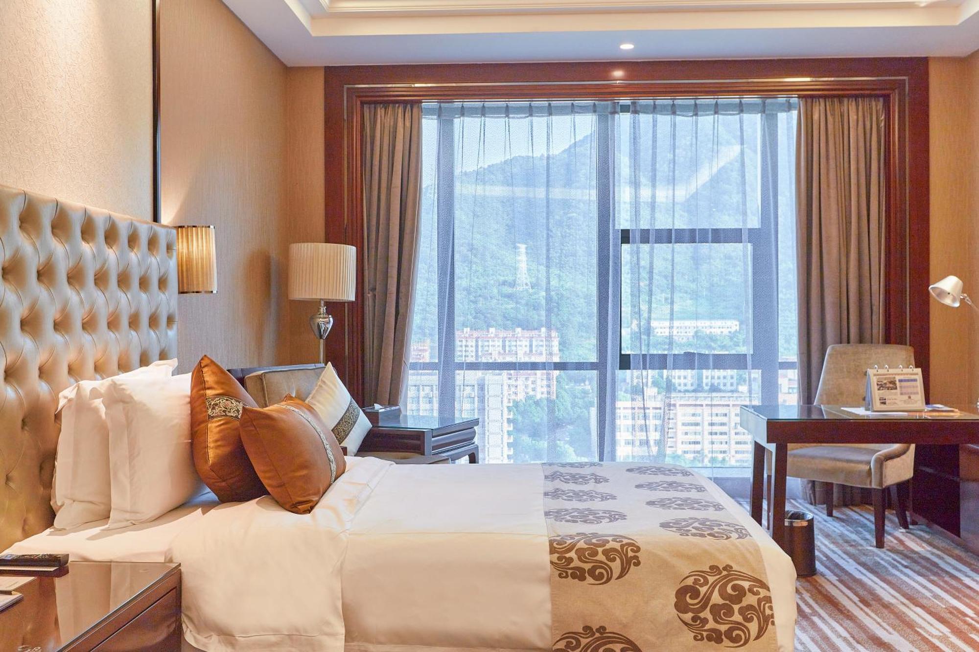 Wyndham Grand Plaza Royale Chenzhou Hotel Екстериор снимка