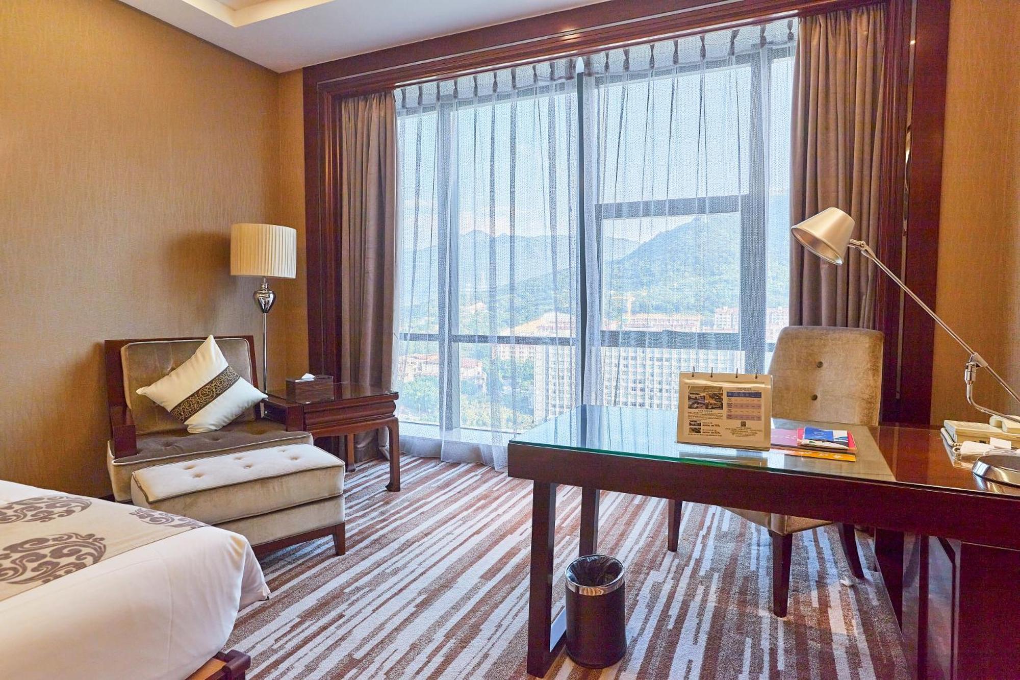 Wyndham Grand Plaza Royale Chenzhou Hotel Екстериор снимка