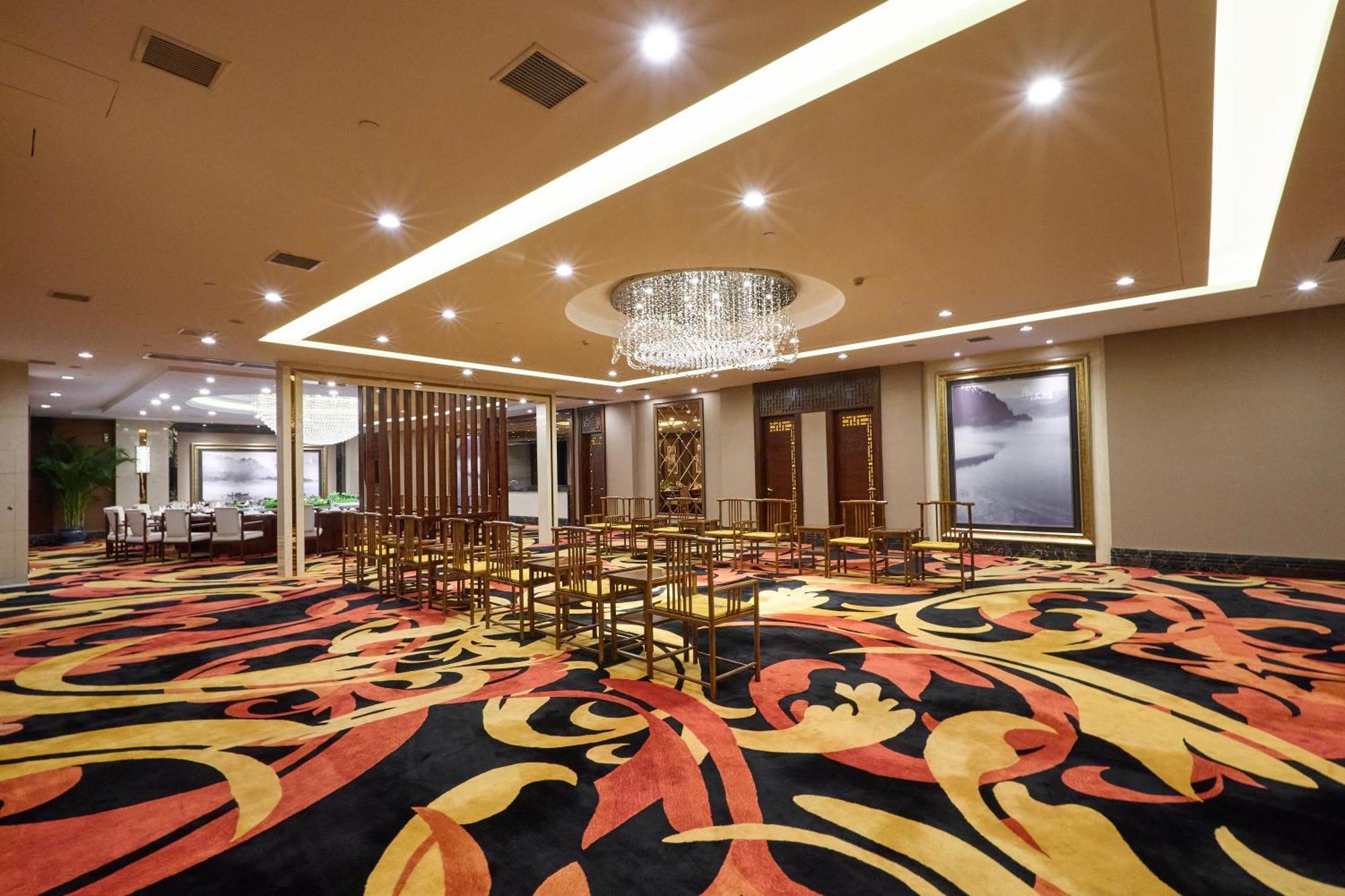 Wyndham Grand Plaza Royale Chenzhou Hotel Екстериор снимка